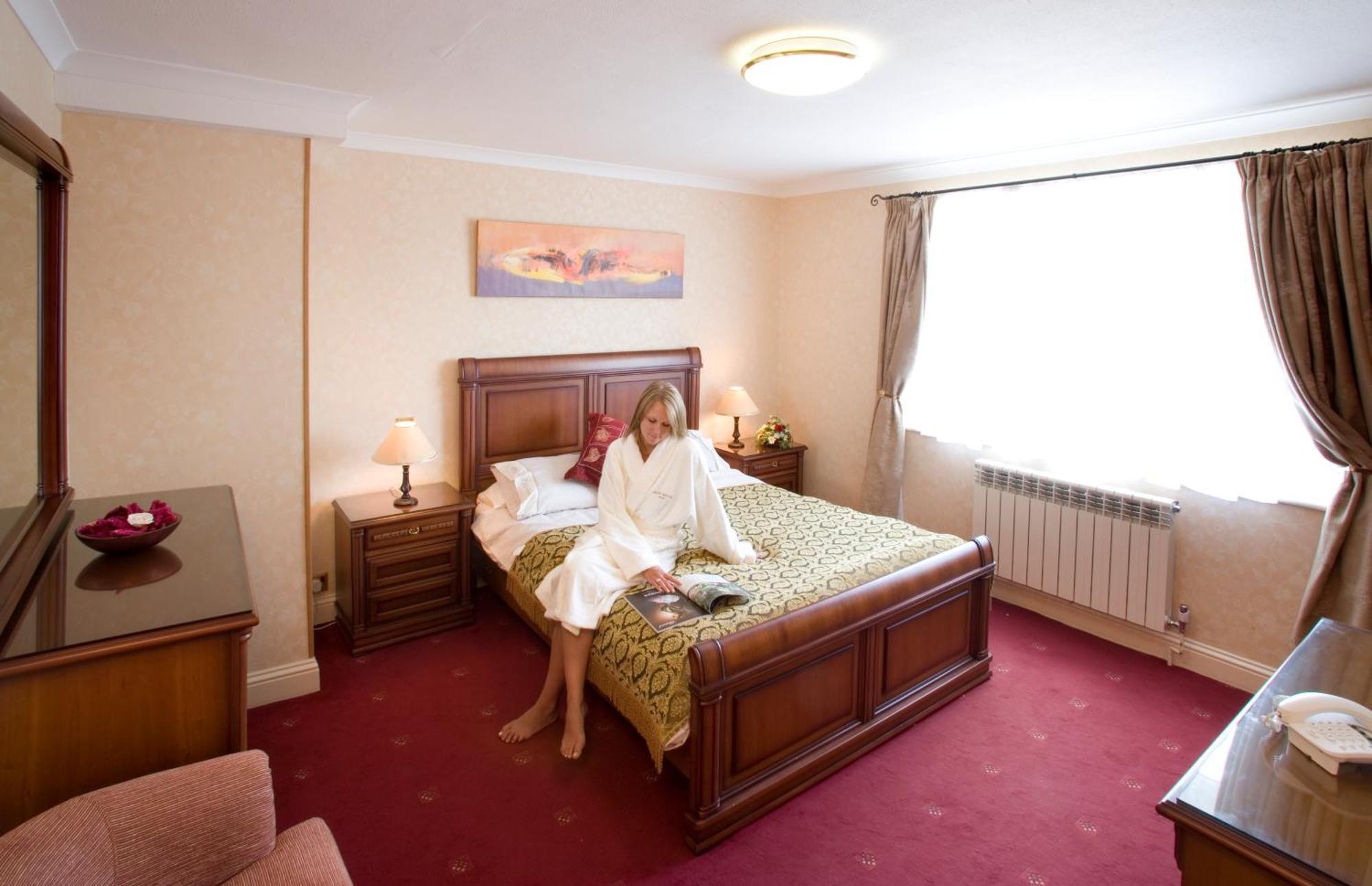 Hotel Savoy Ст. Хейлир Джерси Номер фото